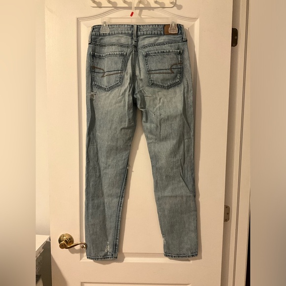 American Eagle ripped jeans - Picture 2 of 3